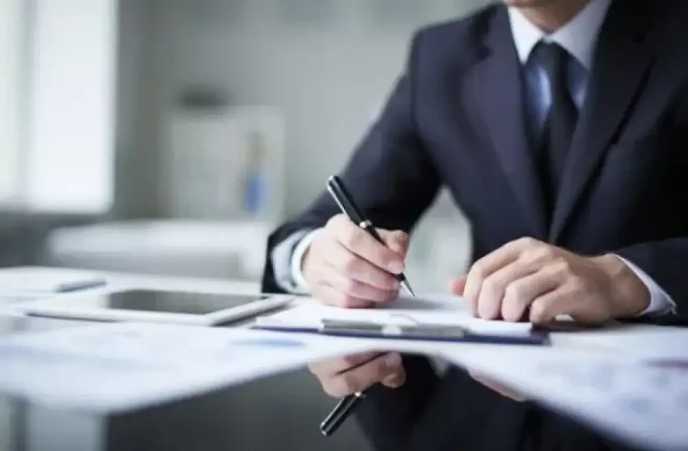 İranda bu səbəbdən ondan çox iş yeri bağlanıb