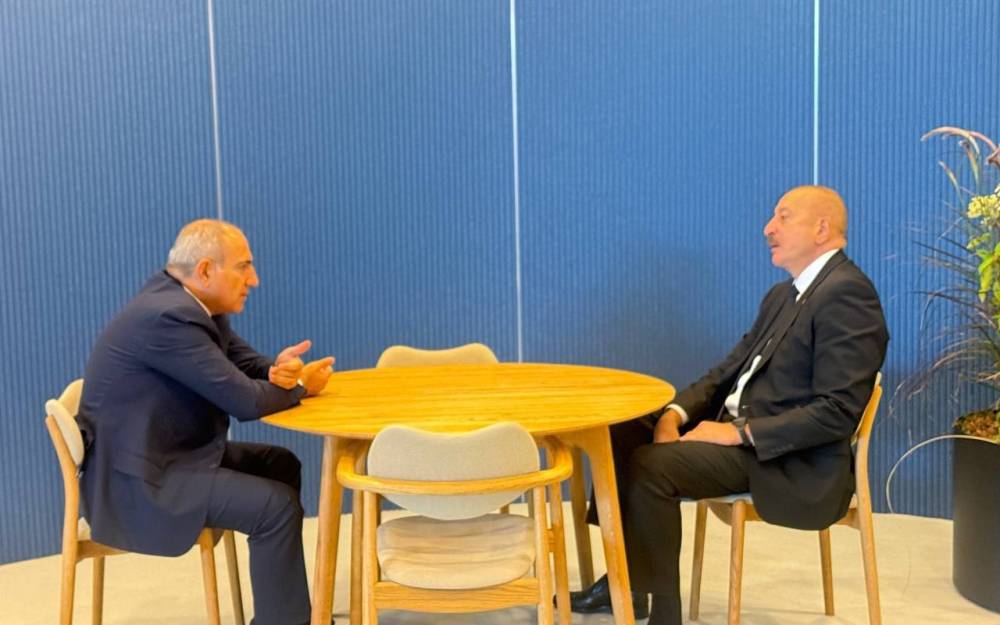 İlham Əliyev Paşinyanla görüşdü