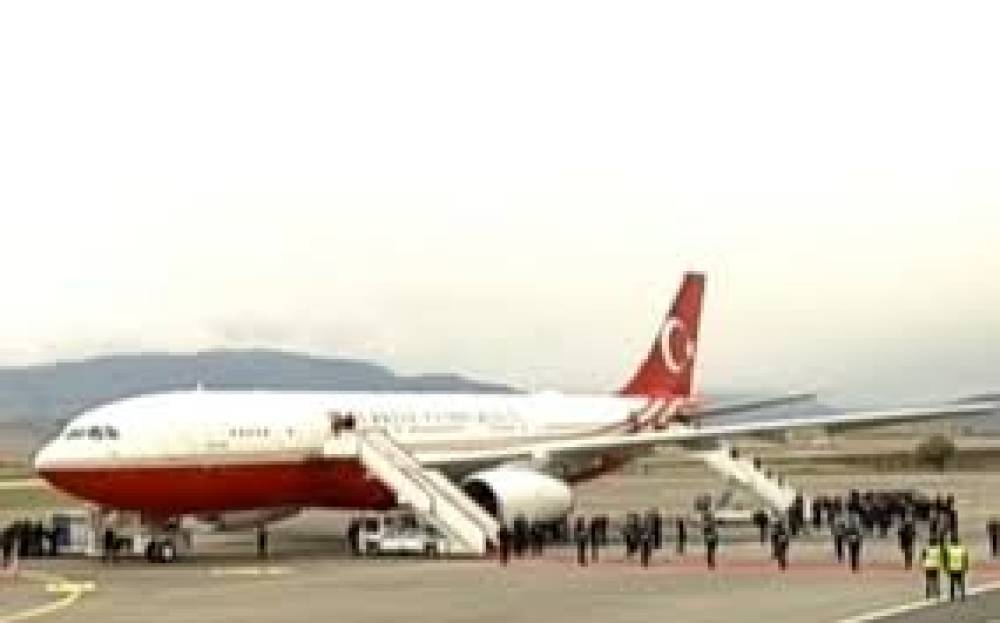 Ərdoğanın təyyarəsi bu səbəbə geri döndü