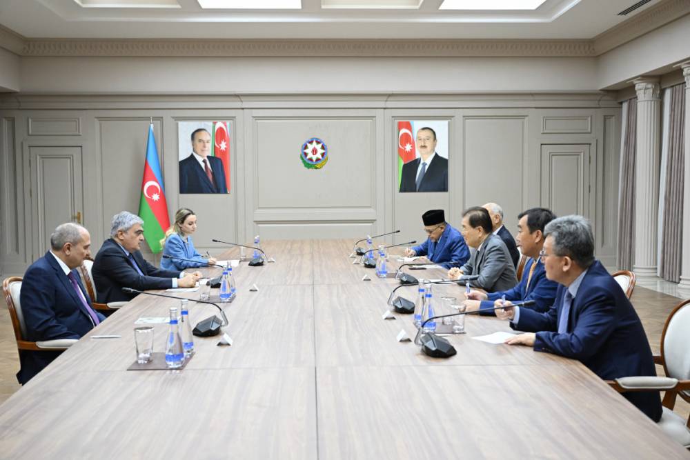 Samir Şərifov Asiya Siyasi Partiyalarının Beynəlxalq Konfransının Daimi Komitəsinin nümayəndə heyəti ilə görüşüb