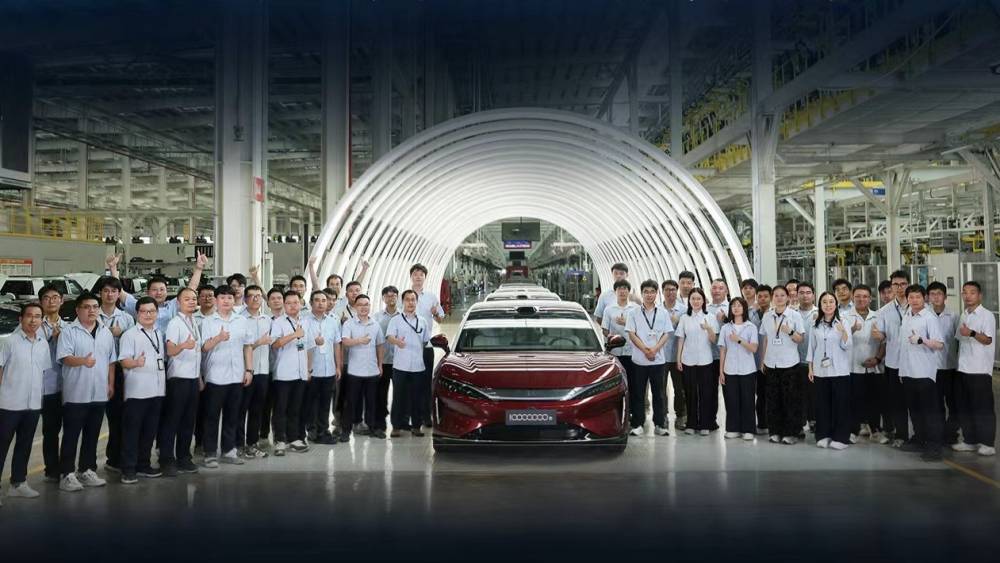 BYD Dynasty seriyasının 10 milyonuncu avtomobili istehsal olunub