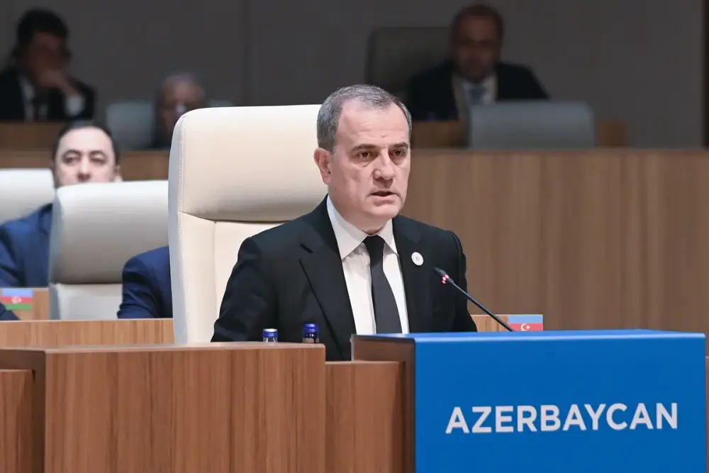 Ceyhun Bayramov TDT Dövlət Başçıları Şurasının 13-cü Zirvə görüşündə çıxış edib