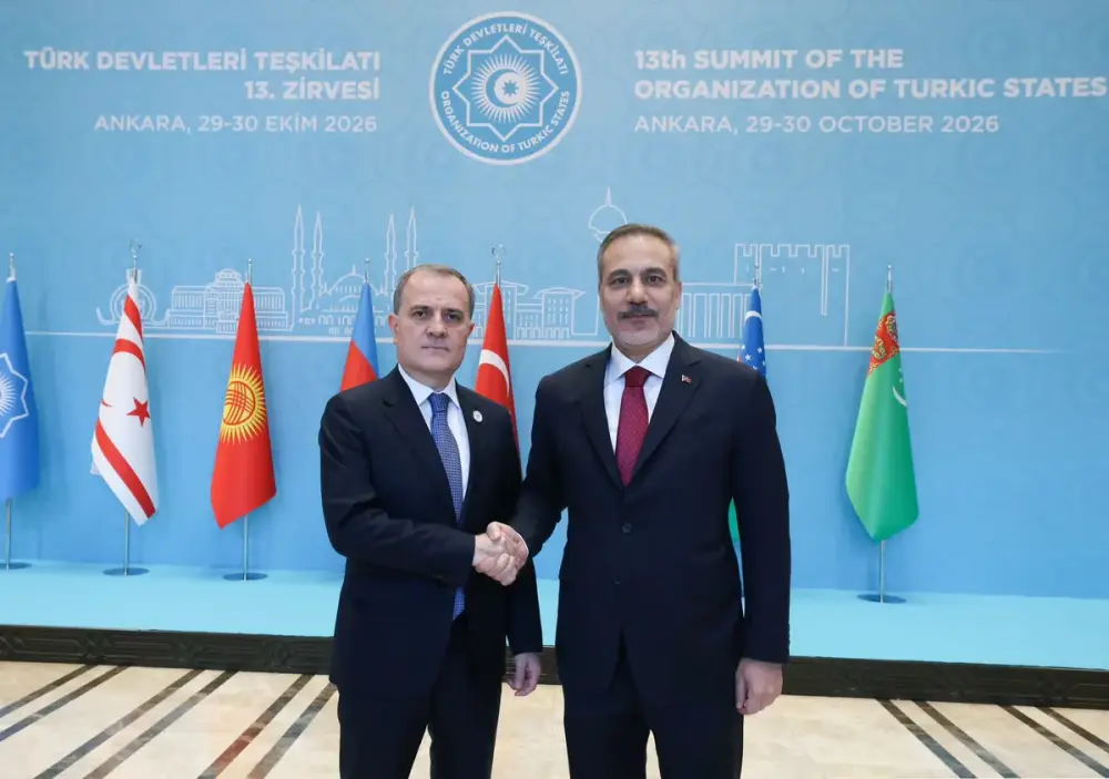 Ceyhun Bayramov Ankarada Hakan Fidanla görüşüb