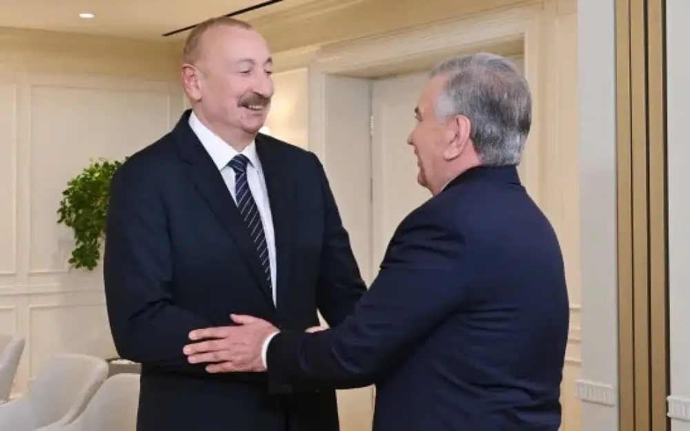 İlham Əliyev Özbəkistan Prezidenti ilə görüşdü - FOTOLAR
