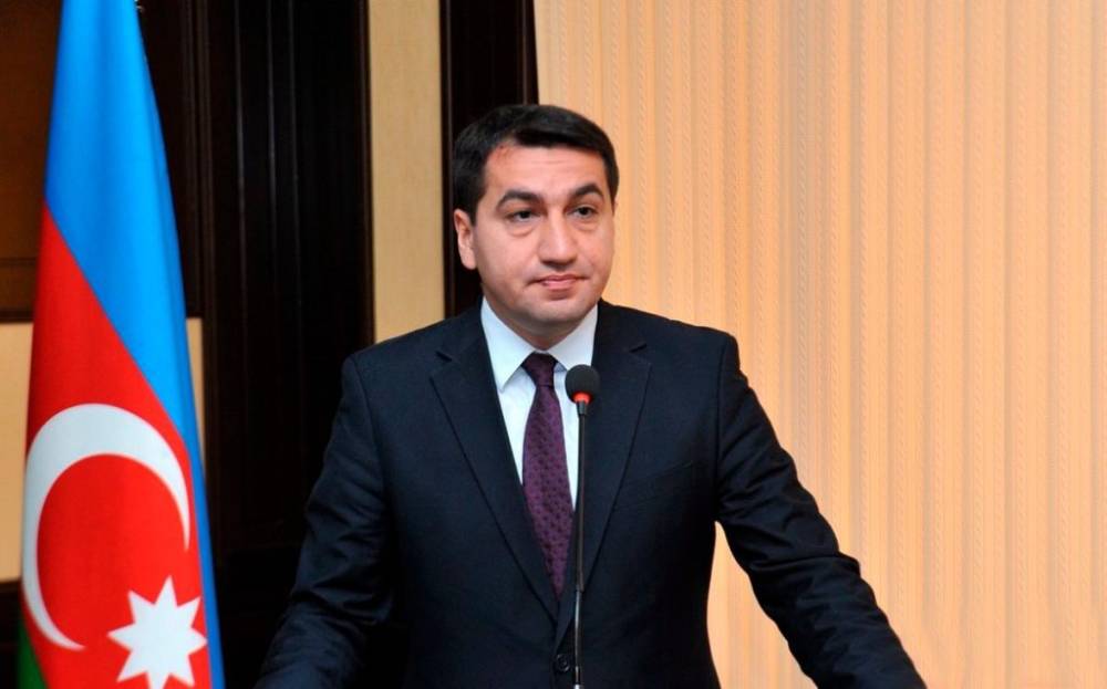 Hikmət Hacıyev: Azərbaycan Ermənistan hökumətini öz cəmiyyətini sülhə hazırlamağa çağırır