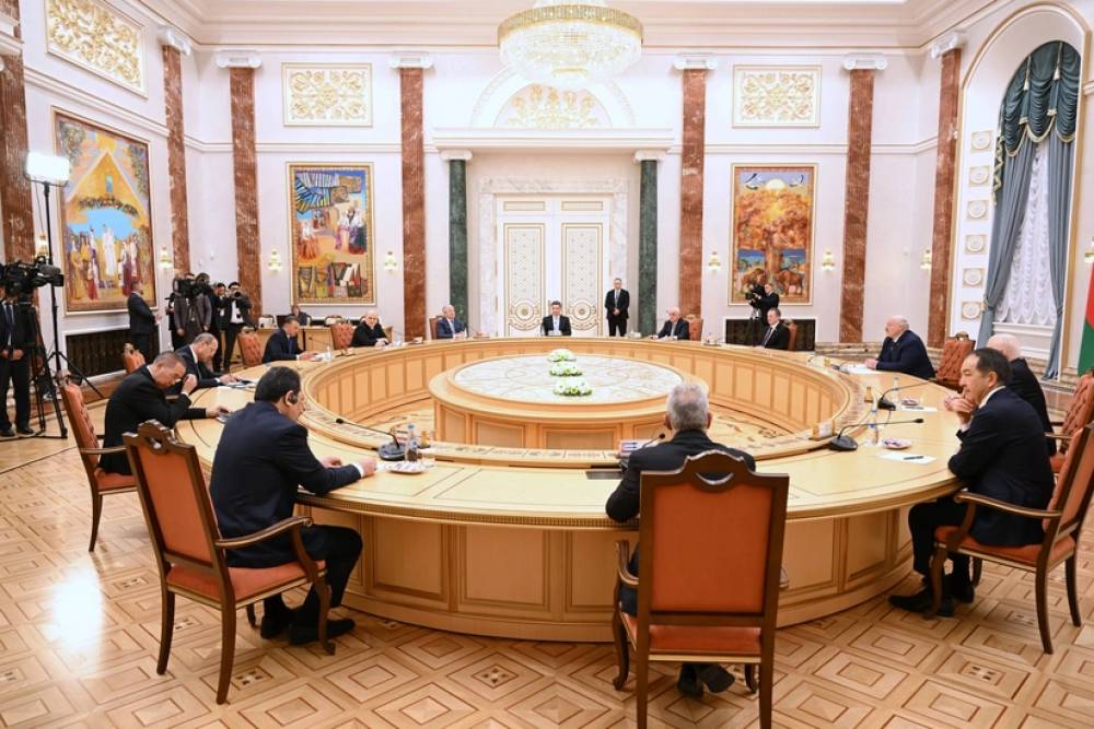 Əli Əsədov MDB Hökumət Başçıları Şurası üzvlərinin Lukaşenko ilə görüşündə iştirak edib