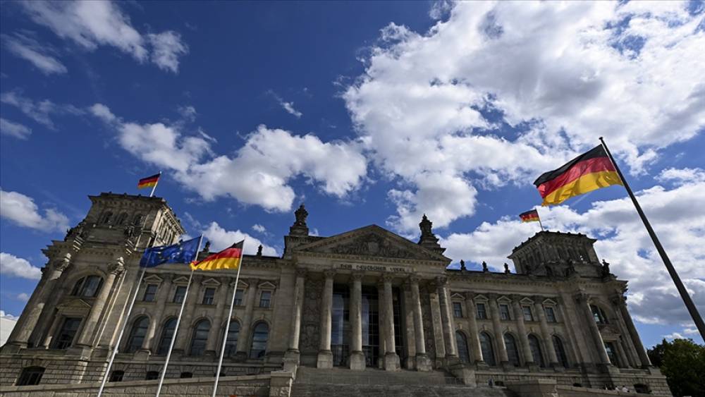 Almaniya avqustun 8-dən etibarən İsrailə heç bir silah satışını təsdiq etməyib