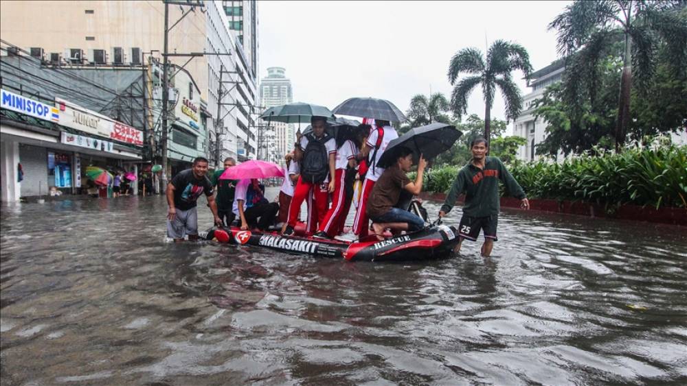 Bu ölkədə yağışlar 100 mindən çox insana ziyan vurdu