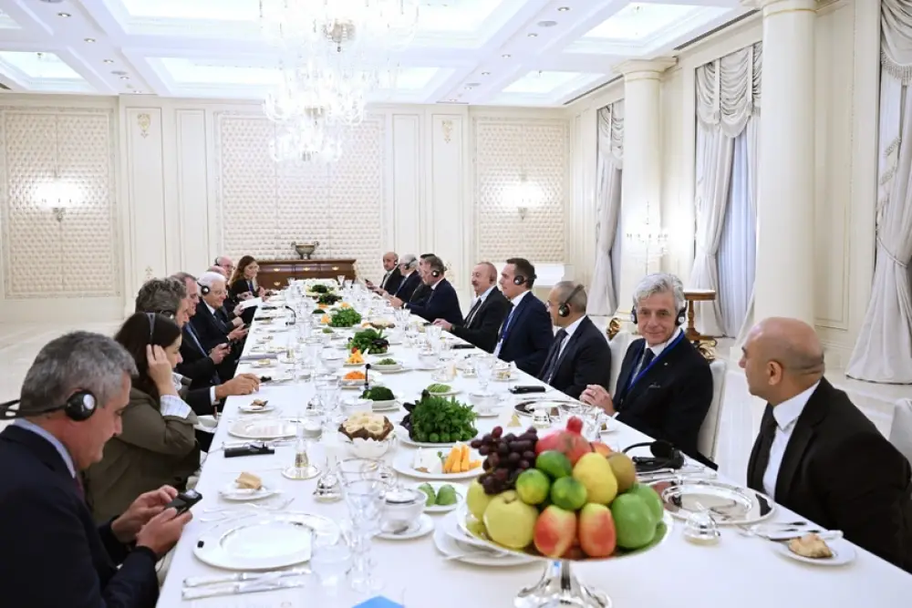 İtaliya Prezidenti Sercio Mattarellanın şərəfinə rəsmi ziyafət verilib