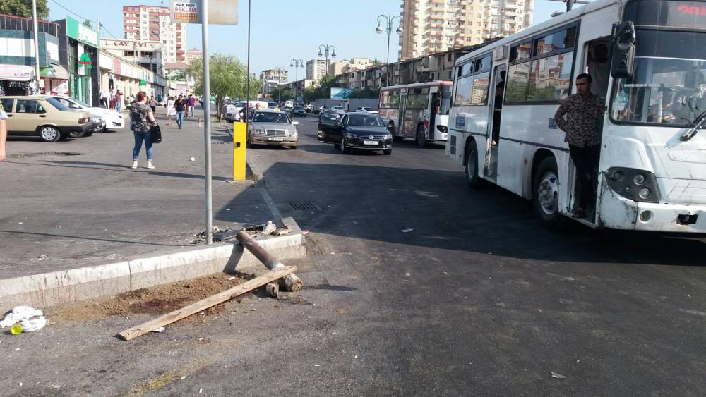 Xocəsəndə avtobus qəzaya düşdü: Xeyli yaralı var